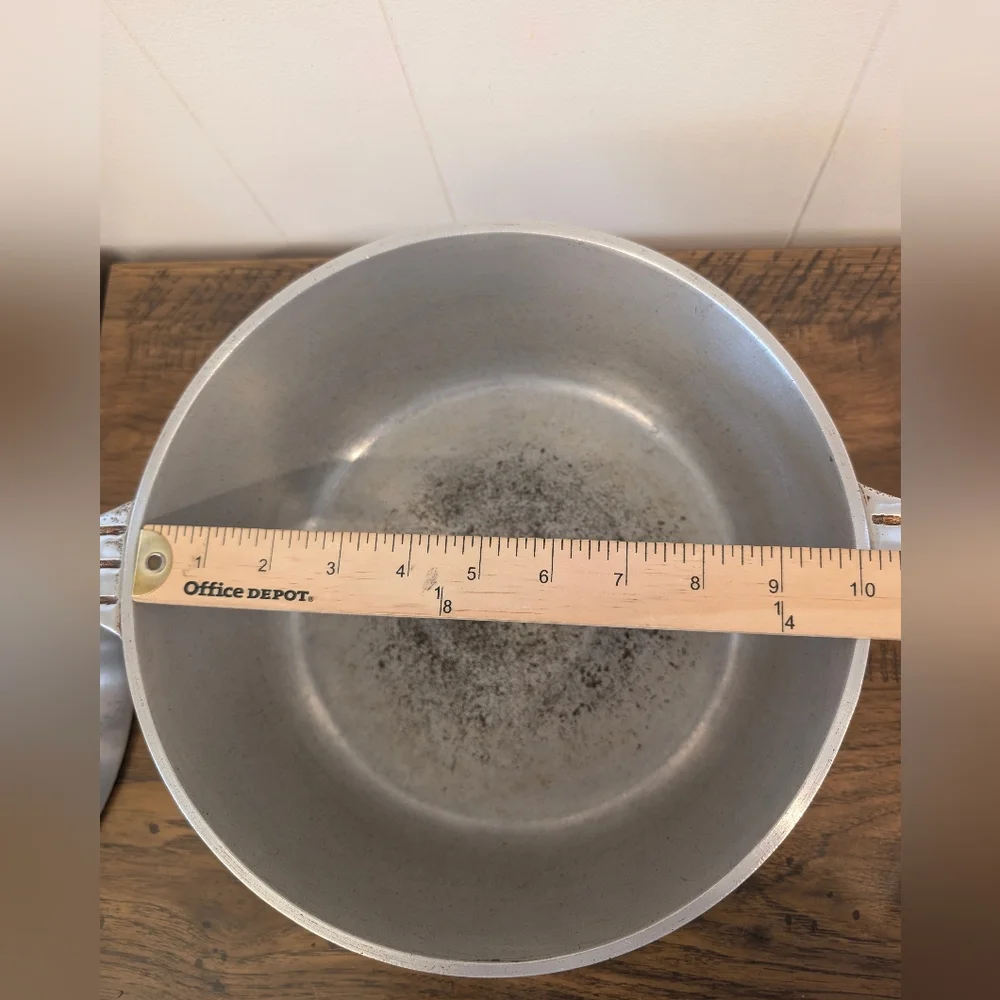 Vintage Luster Lite Montgomery Ward Dutch Oven Stock Pot w/Lid And Trivet